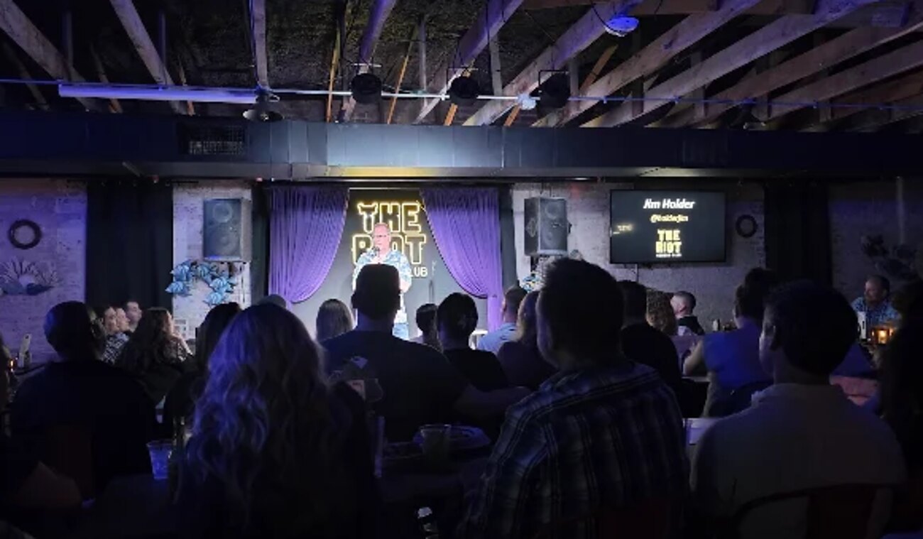 A full house watching the main stage upstairs