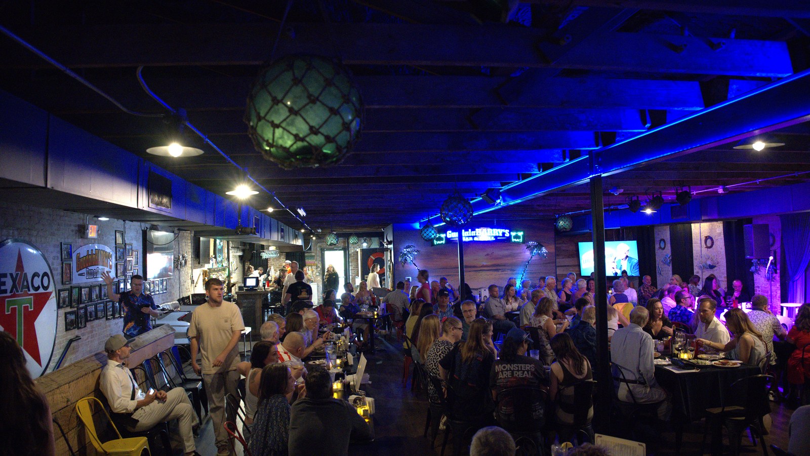 A packed dining room at GuadalaHARRY's on a busy night